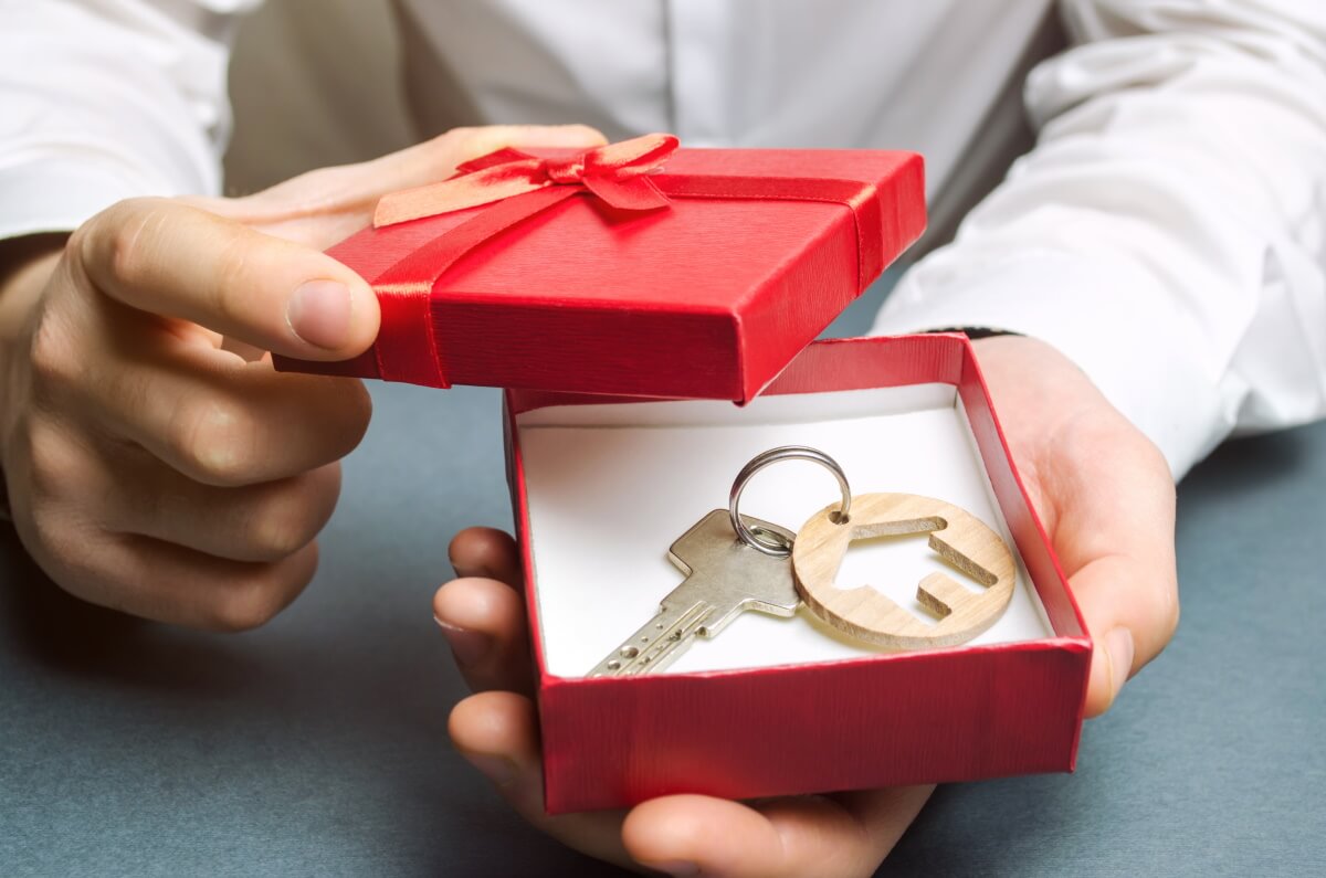 Avoid Penalty with the Gift Tax Exclusion
